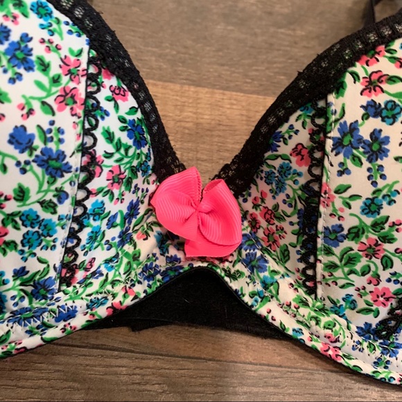 VS Sexy little things floral print lace bow bra - Picture 5 of 9
